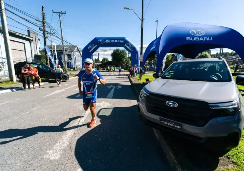 subaru-destaca-podio-de-martín-baeza-en-el-itaú-ironman-703-3.webp (500×350)